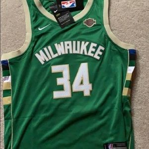 Milwaukee Bucks Basketball Jersey NWT